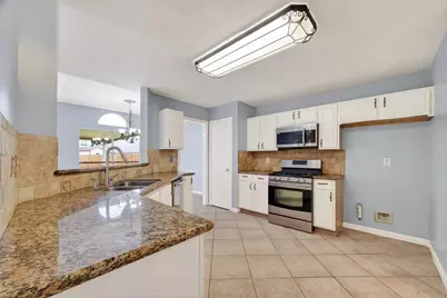3608 Lochmoor Lane, Pearland, TX 77581 - Photo 12