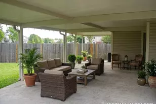 3608 Lochmoor Ln, Pearland, TX 77581 - Photo 6