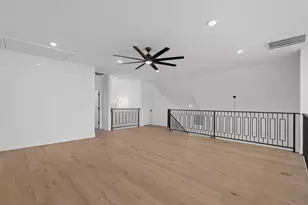 8553 Western Dr, Houston, TX 77055 - Photo 40