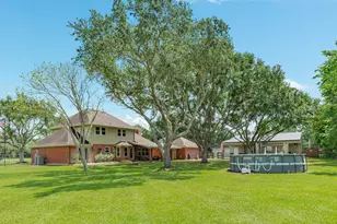 5620 County Rd 166, Alvin, TX 77511 - Photo 36