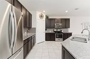 5203 Castle Discordia St, Katy, TX 77493 - Photo 4