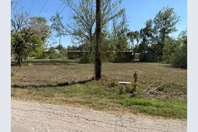 1702 Courtney Road, Navasota, TX 77868 - Photo 2