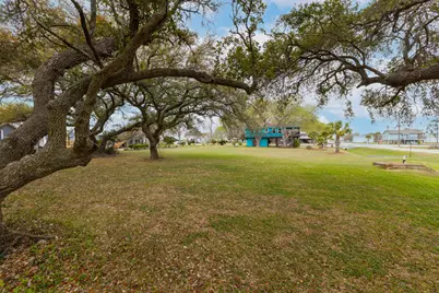 1941 Bayview Drive, Palacios, TX 77465 - Photo 26