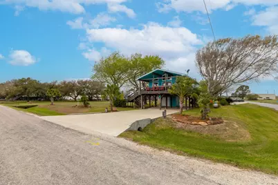 1941 Bayview Drive, Palacios, TX 77465 - Photo 20
