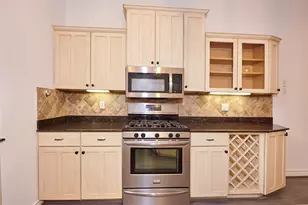 110 E Detering St, Houston, TX 77007 - Photo 8