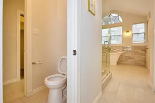 110 E Detering St, Houston, TX 77007 - Photo 26