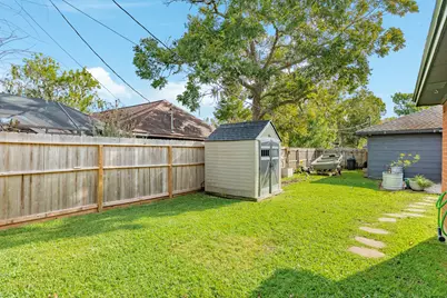 204 Sugar Cane Trace, Lake Jackson, TX 77566 - Photo 34