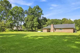 18813 Woodridge Dr, Conroe, TX 77302 - Photo 38