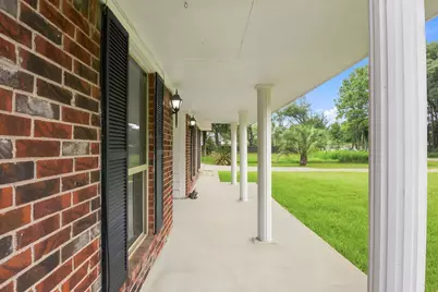 18813 Woodridge Drive, Conroe, TX 77302 - Photo 8