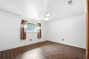 18813 Woodridge Dr, Conroe, TX 77302 - Photo 22