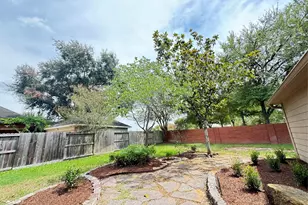 6926 Hearthside Dr, Sugar Land, TX 77479 - Photo 34