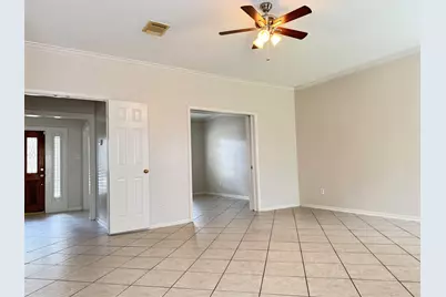 6926 Hearthside Drive, Sugar Land, TX 77479 - Photo 8