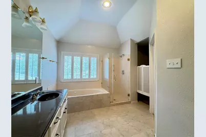 6926 Hearthside Drive, Sugar Land, TX 77479 - Photo 22
