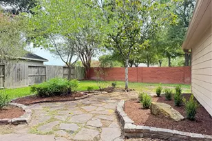 6926 Hearthside Dr, Sugar Land, TX 77479 - Photo 36
