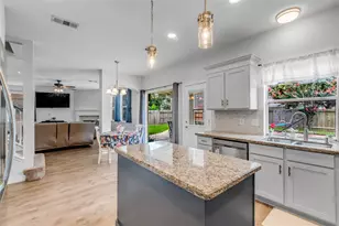 5506 Poundstone Ct, Sugar Land, TX 77479 - Photo 10