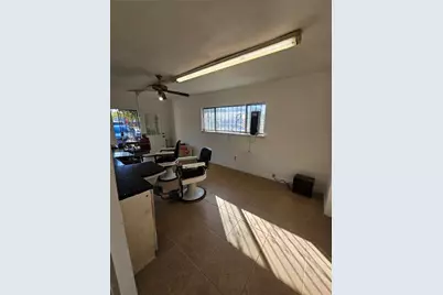 5703 Belneath Street, Houston, TX 77033 - Photo 14