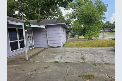 5703 Belneath Street, Houston, TX 77033 - Photo 20
