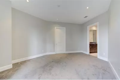 1409 Post Oak Boulevard #1003, Houston, TX 77056 - Photo 12