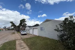 1735 W 43rd St, Houston, TX 77018 - Photo 20