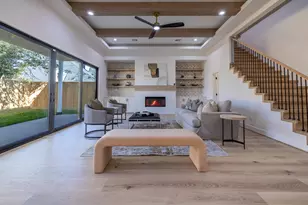 6534 Westview Dr, Houston, TX 77055 - Photo 2