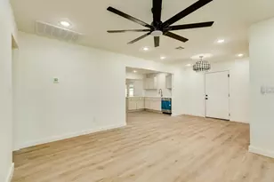 501 Elm St, Lake Jackson, TX 77566 - Photo 10