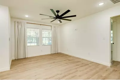 501 Elm Street, Lake Jackson, TX 77566 - Photo 8