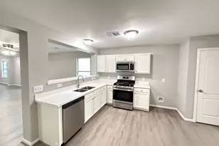11839 Madison Oak St, Houston, TX 77038 - Photo 8