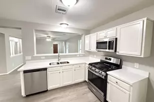 11839 Madison Oak St, Houston, TX 77038 - Photo 10