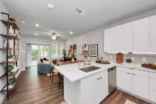 2002 Spring Stuebner Rd, Spring, TX 77389 - Photo 4