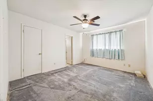 1338 Spillers Ln, Houston, TX 77043 - Photo 6