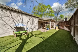 14128 Cardinal Ln, Houston, TX 77079 - Photo 30