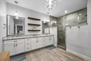 14128 Cardinal Ln, Houston, TX 77079 - Photo 18