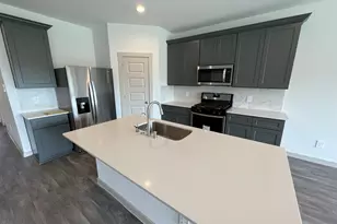 618 Thunder Cloud Dr, Baytown, TX 77523 - Photo 8