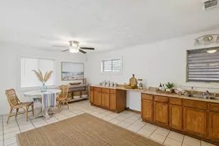 2317 Wimcrest St, Galveston, TX 77551 - Photo 4