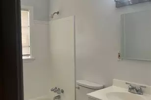 5537 Bataan Rd, Houston, TX 77033 - Photo 10