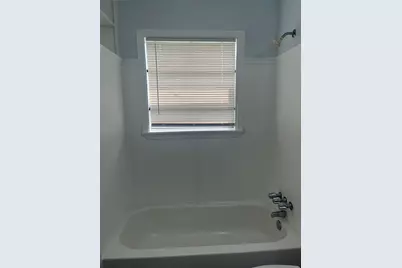 5537 Bataan Road #B, Houston, TX 77033 - Photo 10