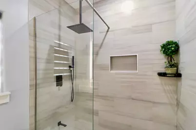 3027 Clinton Drive, Houston, TX 77020 - Photo 22