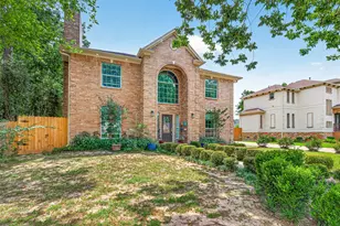 18015 Bambridge Dr, Houston, TX 77090 - Photo 2
