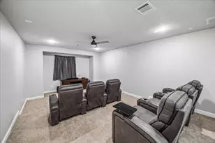 14902 Somerset Horizon Ln, Houston, TX 77044 - Photo 12