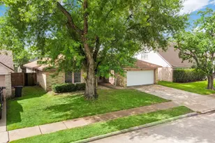 16719 Sky Blue Ln, Houston, TX 77095 - Photo 2