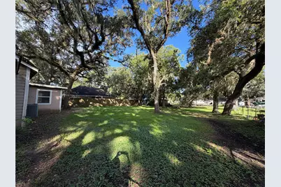 603 E 1st Street, Sweeny, TX 77480 - Photo 2