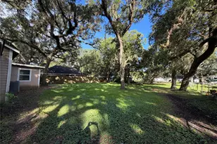 603 E 1st St, Sweeny, TX 77480 - Photo 2