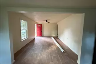 603 E 1st St, Sweeny, TX 77480 - Photo 6