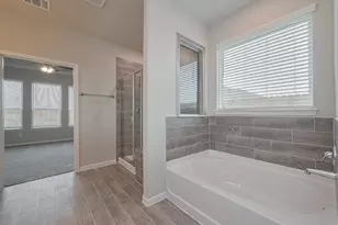 1070 Comal Trl, Dayton, TX 77535 - Photo 10