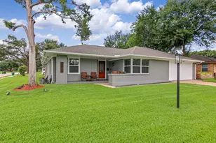 2102 Lazybrook Dr, Houston, TX 77008 - Photo 26