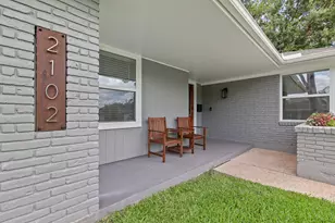 2102 Lazybrook Dr, Houston, TX 77008 - Photo 24