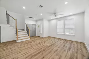 2749 Redrock St, Houston, TX 77088 - Photo 6