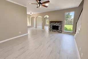 206 Hartwood Ct, Sugar Land, TX 77479 - Photo 8