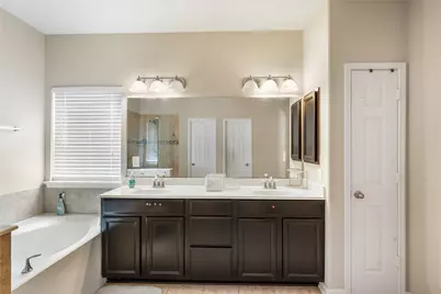 6819 Lavington Way, Sugar Land, TX 77479 - Photo 20