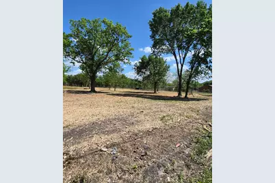 000 Louise Street, Navasota, TX 77868 - Photo 2